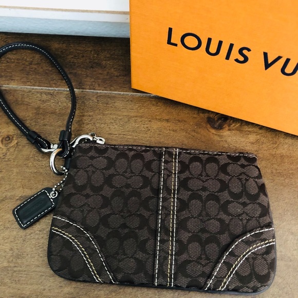 Authentic Brown Coach Wristlet - Picture 4 of 5